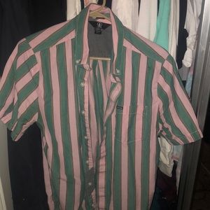 Volcom short sleeve Button up